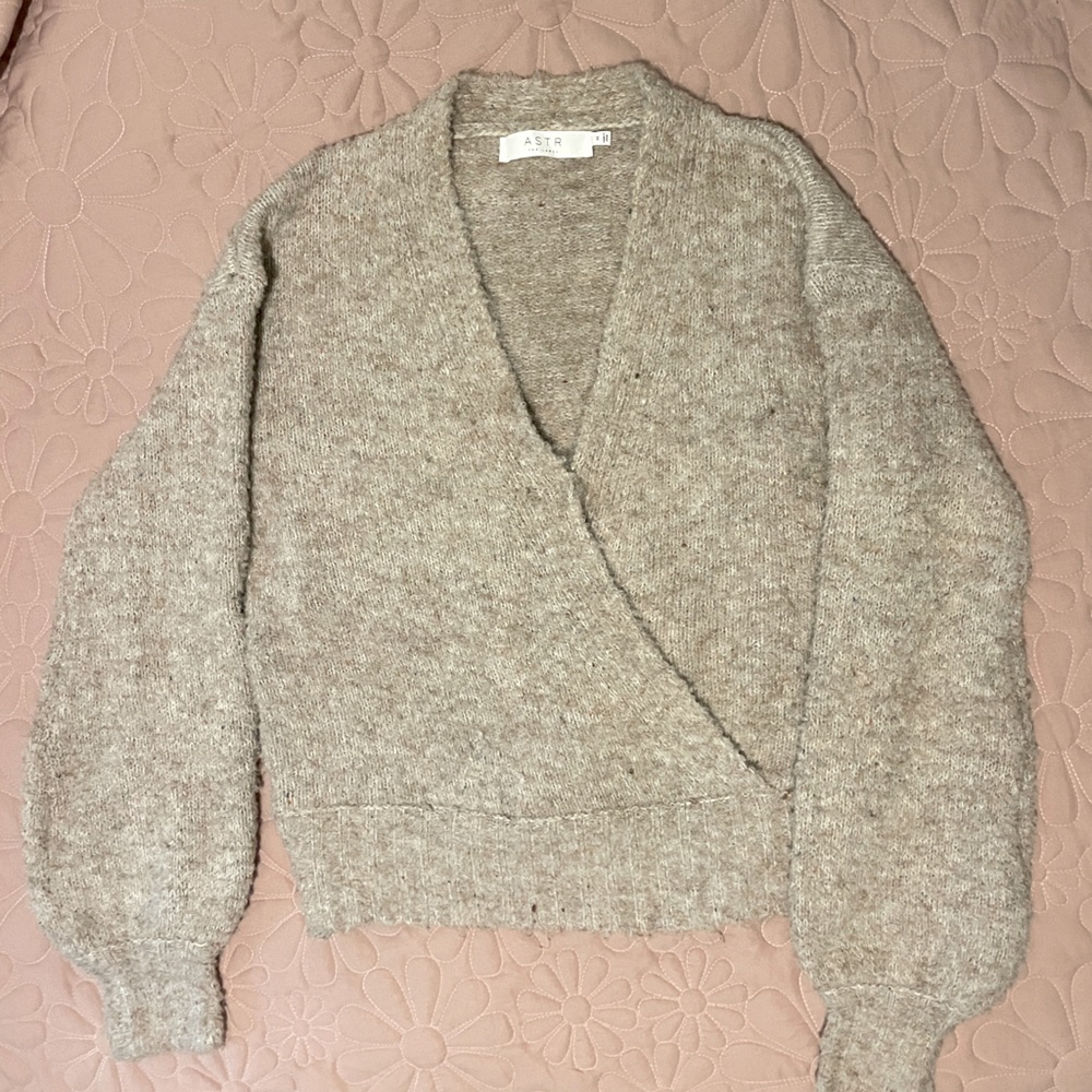 ASTR the Label Fuzzy Wrap Sweater M Wool Blend